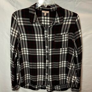 Como Vintage Plaid Button-Up Shirt with Ruching Design on Backside